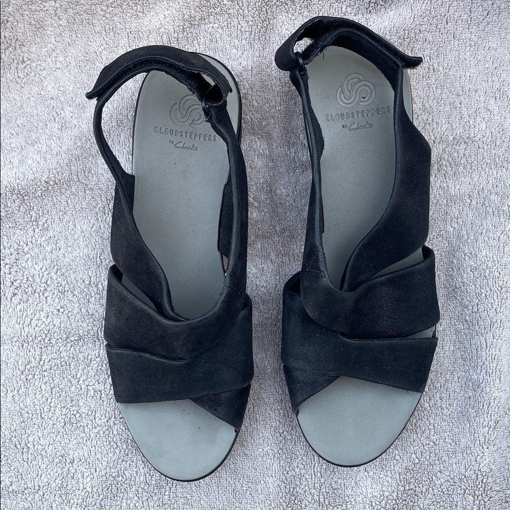 Clarks Women's Elegant Black Sandals